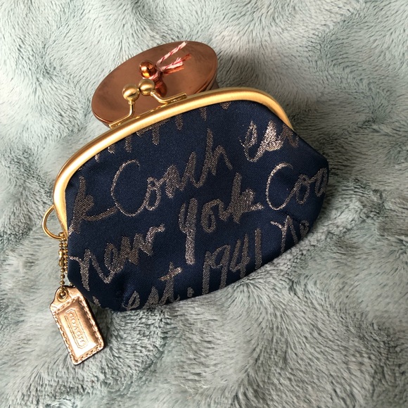 coach wallet - Picture 5 of 7